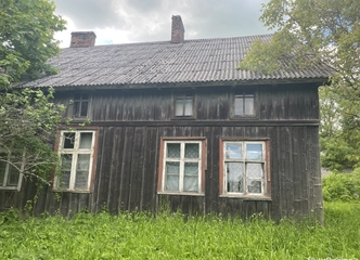 3 kamb. sodyba su 50 arų žemės | 11500€ | Tvarkingi dokumentai